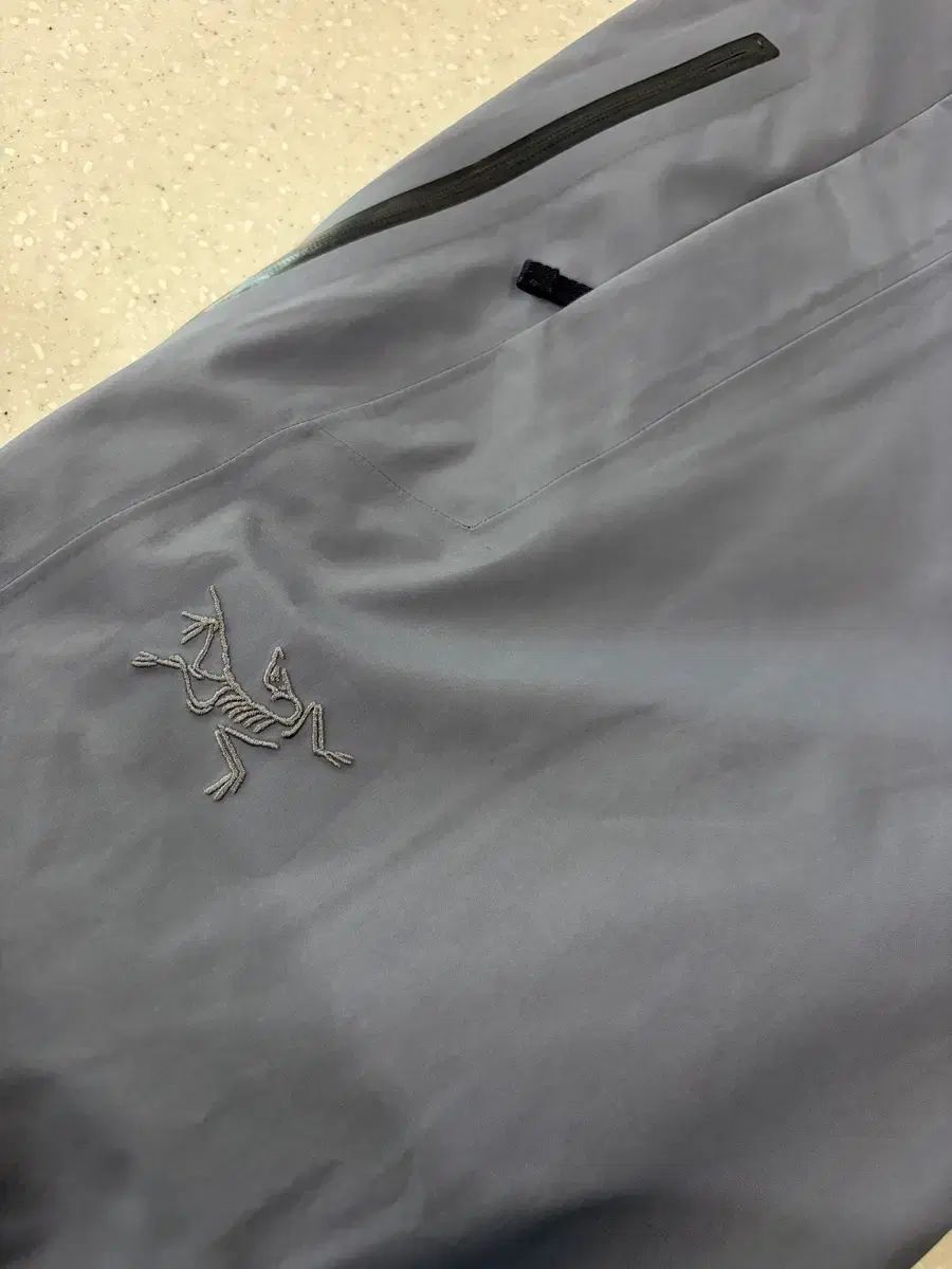 ARC'TERYX アークテリクス フィッスル インサレーテッド スキーパンツ スキーウェア パンツ ズボン 42,160円