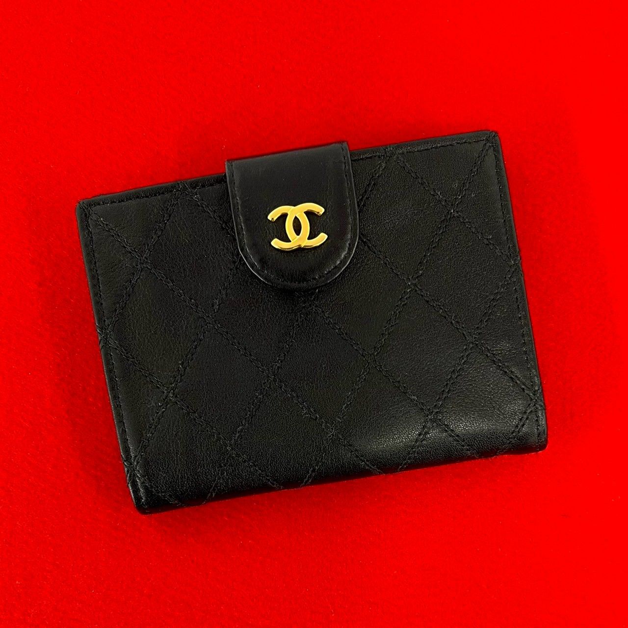 極 美品 シール付き 1番台 CHANEL シャネル ヴィンテージ ビコローレ ココマーク 金具 ラムスキン 二つ折り財布 ブラック 黒 27562