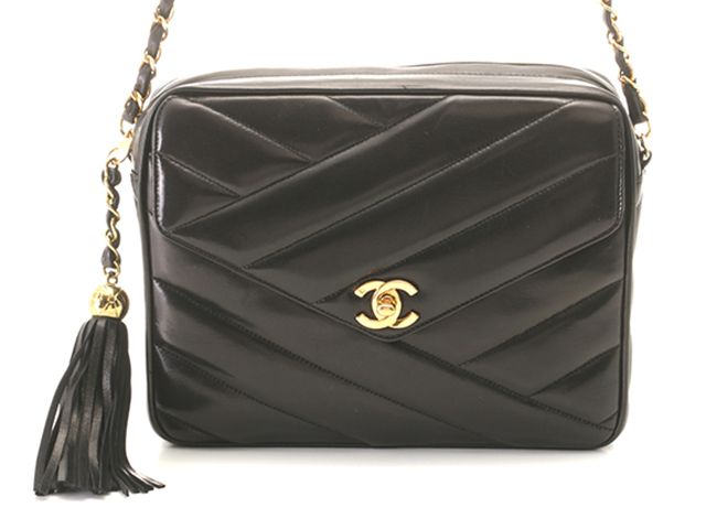 CHANEL シャネル バイアスステッチ タッセル付チェーンショルダー ブラック/GP A04417 ショルダーバッグ ラムスキン レディース【中古】471