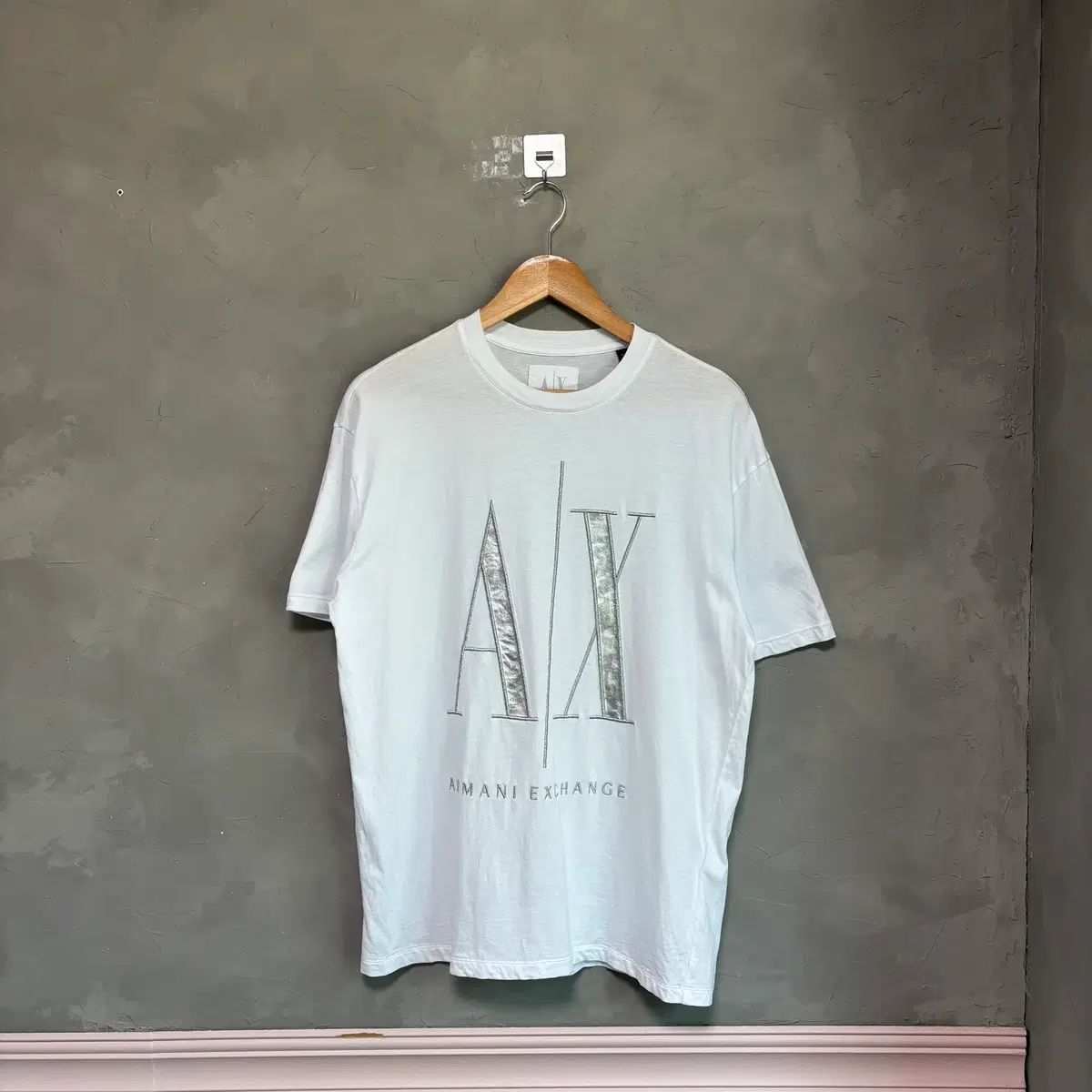 ARMANI EXCHANGE ビックロゴ 半袖 白