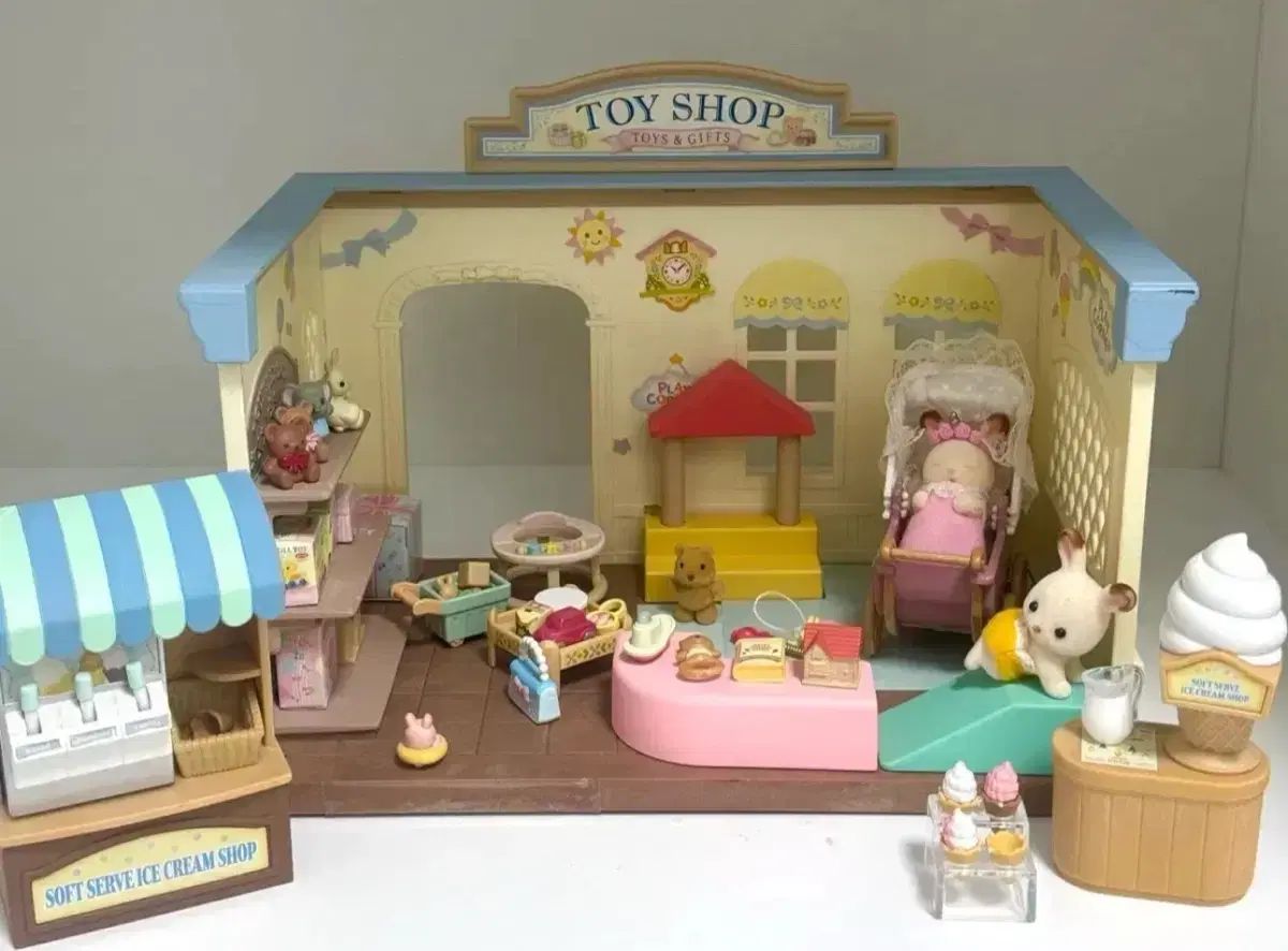 (廃盤) シルバニアファミリー トイショップ + アイスクリームショップ セット 出品