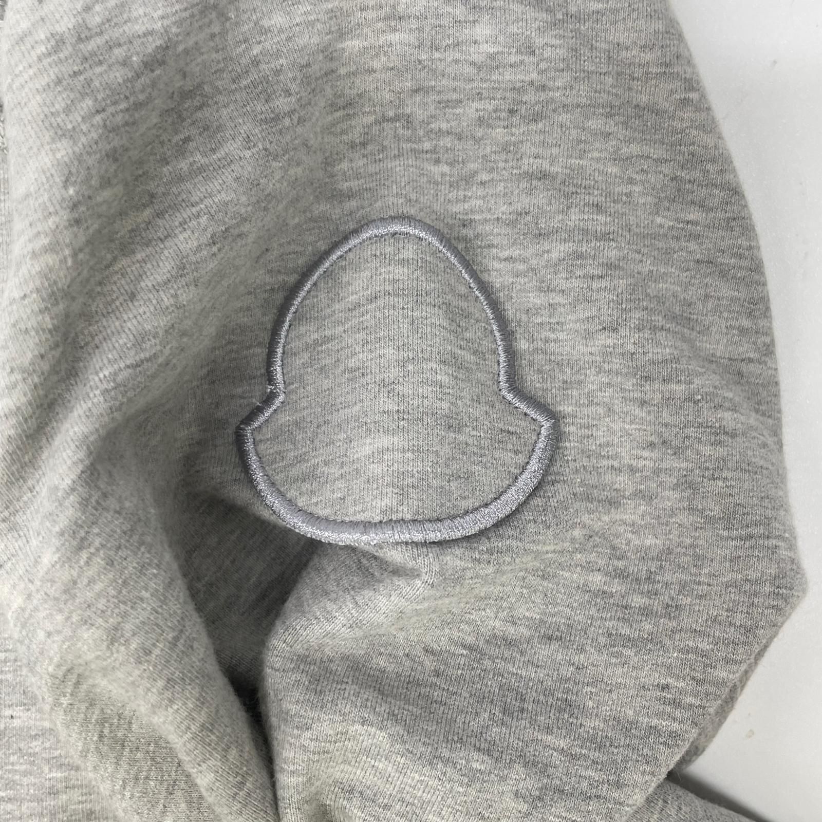 MONCLER モンクレール 22年 グレー FELPA CON CAPPUCCIO フーディー