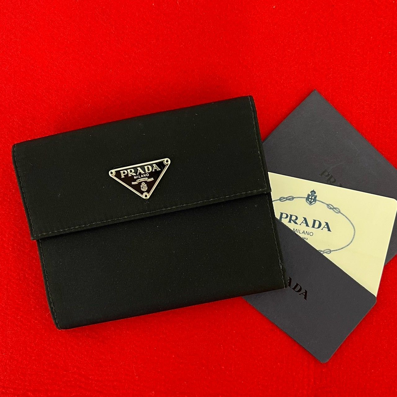 極 美品 希少品 PRADA プラダ 三角ロゴ 金具 ナイロン 二つ折り財布