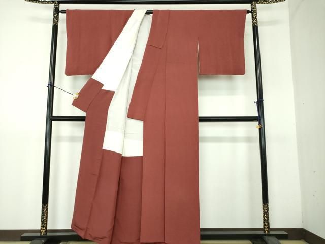 平和屋着物○上質な色無地 鬼しぼ縮緬 赤銅色 正絹 逸品 DABH9270ps