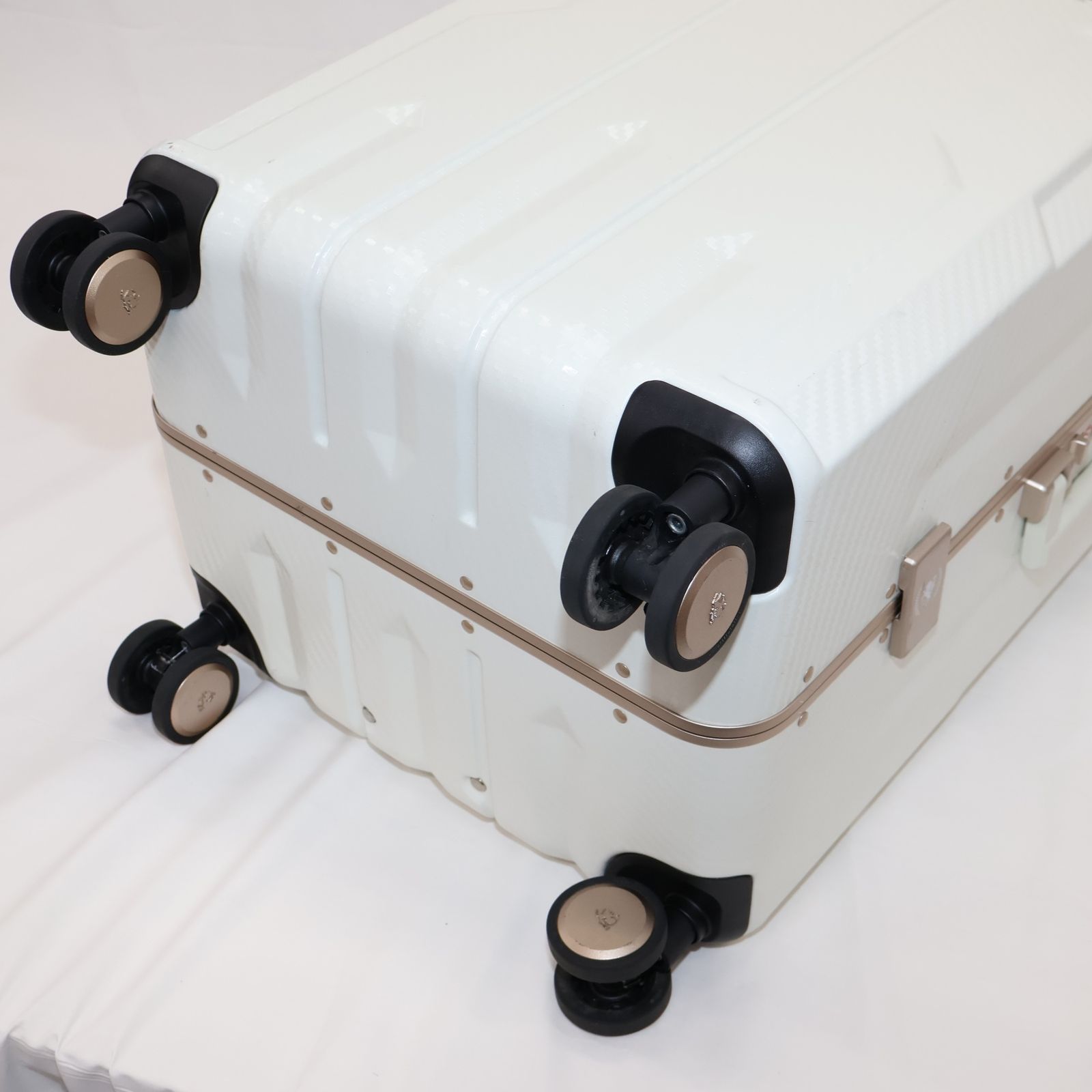 [中古] [8-10泊向けサイズ]LEGEND WALKER 5901 APOLLON アポロン 91L ハードスーツケース 5901-70-wh ホワイト【可(C)】 8-10泊向けサイズ]LEGEND WALKER 5901 APOLLON アポロン 91L ハード