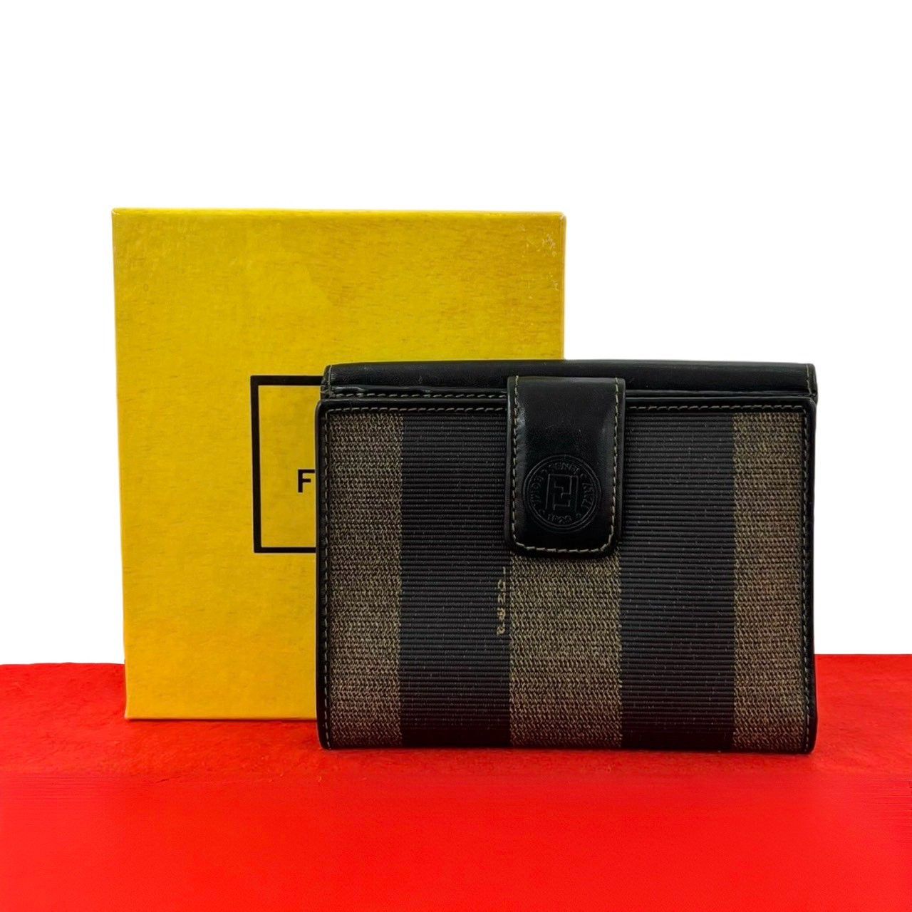 極 美品 保存箱付き FENDI フェンディ ペカン FF ロゴ キャンバス レザー 本革 二つ折り財布 ミニウォレット カードケース ブラック 31093