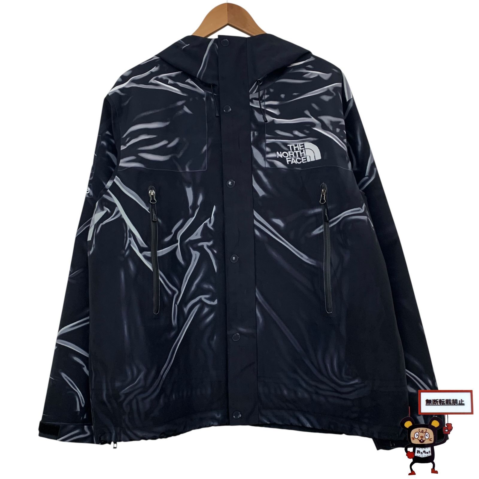 68.Supreme × The North Face Trompe Taped Seam Shell Jacket 【店舗併売品】