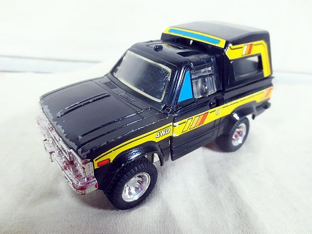 美品　タカラ　ダイアクロン カーロボット NO.5 4WD ハイラックス