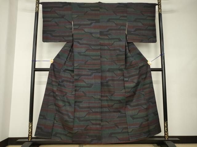 平和屋着物○本場結城紬 重要無形文化財 80亀甲 幾何学文様 正絹 逸品