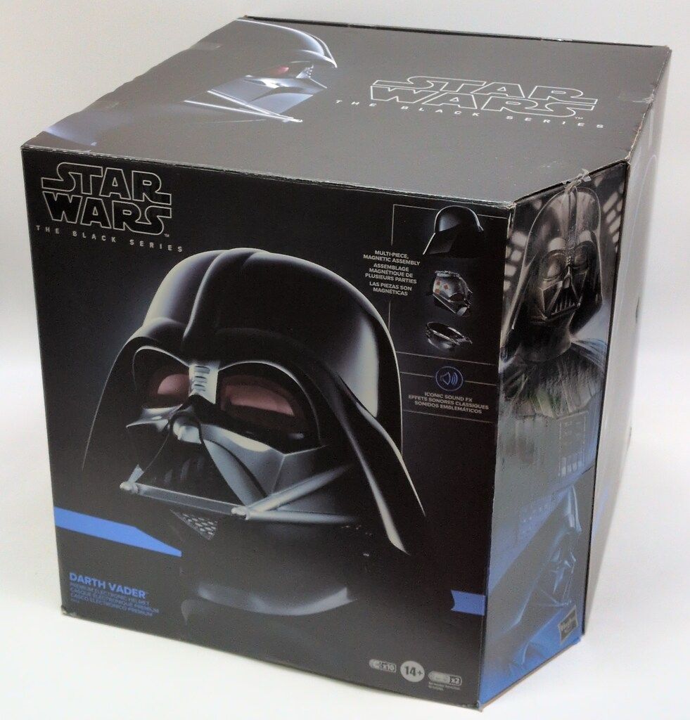 HASBRO PREMIUM ELECTRONIC HELMET DARTH VADER 1/1スケール