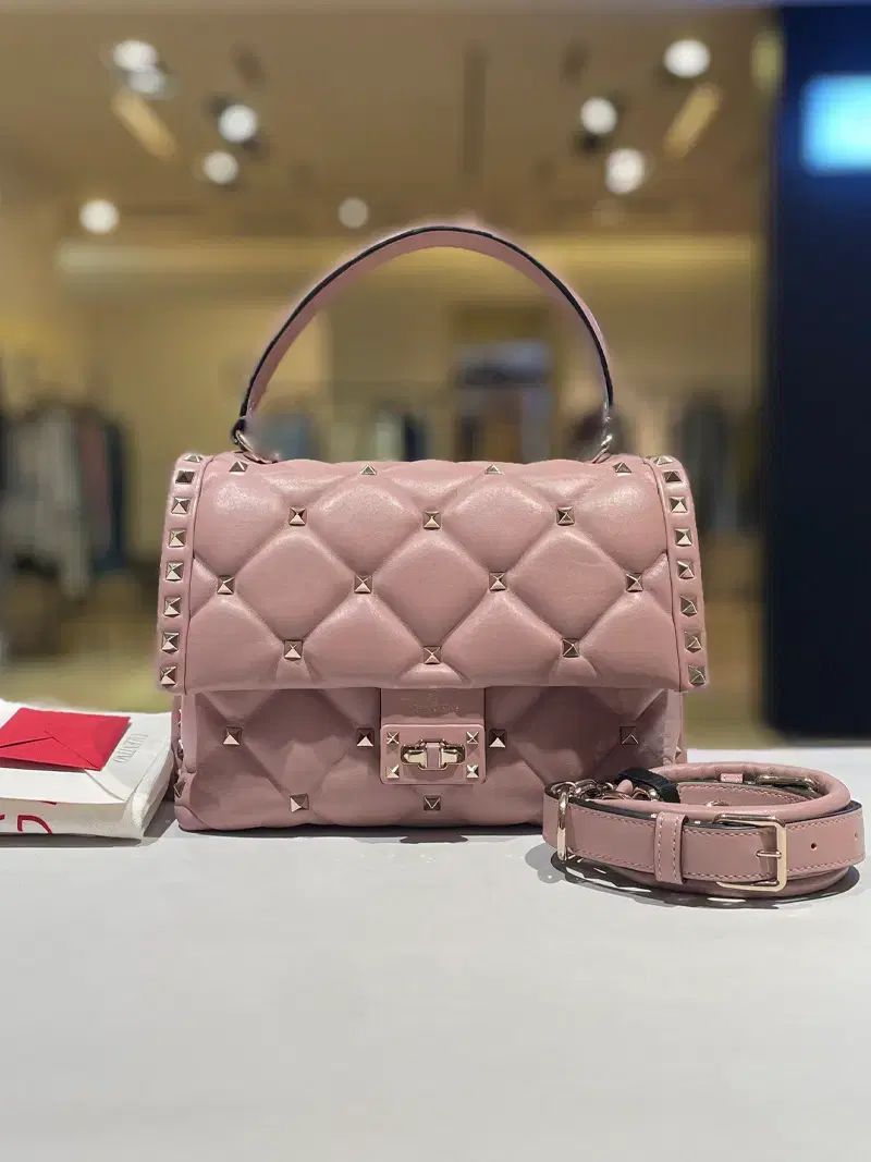 ヴァレンティノ CANDY スタッズ トップハンドル ショルダーバッグ QW0B0B55