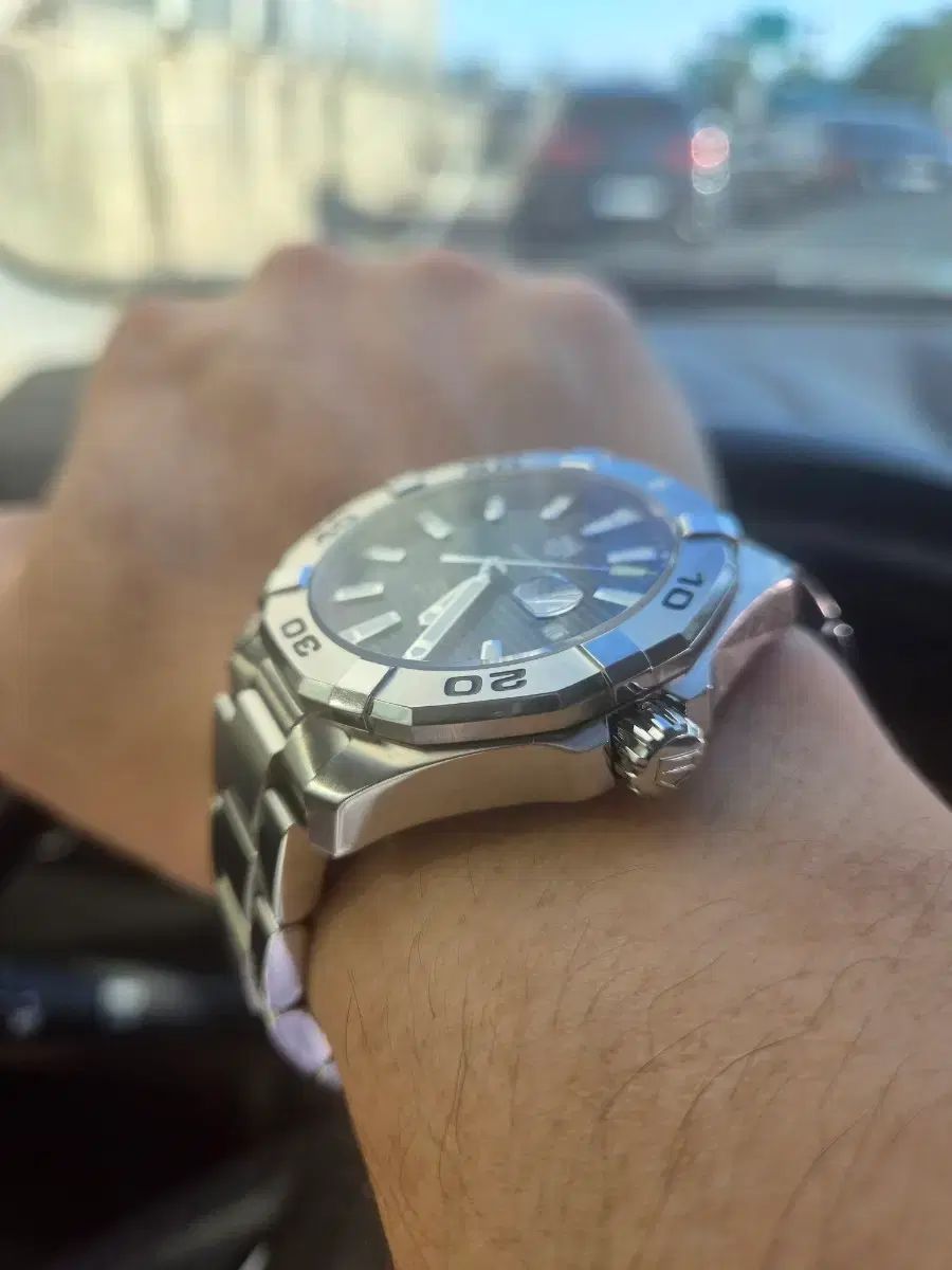 正規店オーバーホール完了 タグ・ホイヤー アクアレーサー 43mm オートマティック