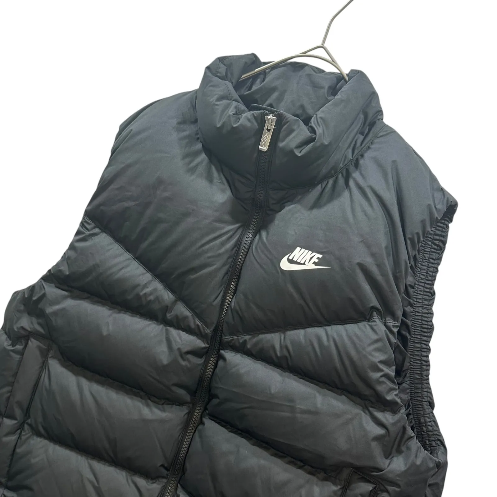 ナイキ Therma-FIT ウィンドランナー ダウンベスト M 黒 美品 ナイキ Therma-FIT ウィンドランナー ダウンベスト M 黒 美品 Fashion