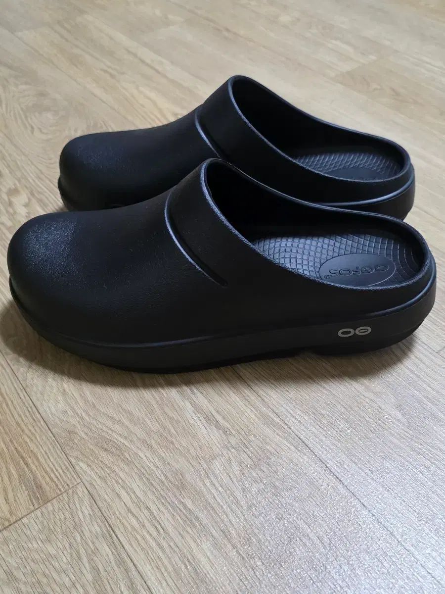 OOFOS klogg 240mm