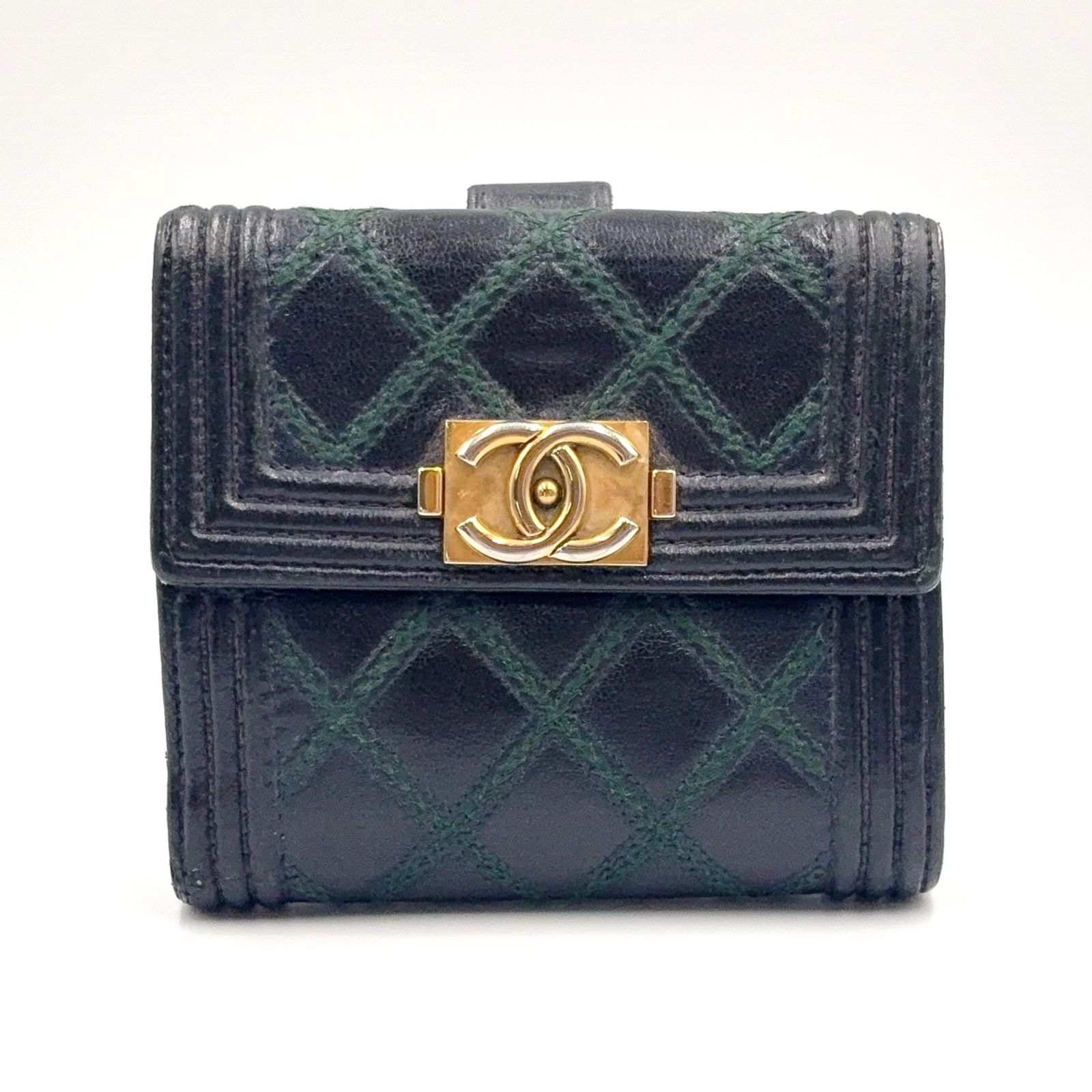 【新着】CHANEL ボーイシャネル クロスステッチ シリアル番号18番台 ラムスキン ブラック 財布 ゴールド