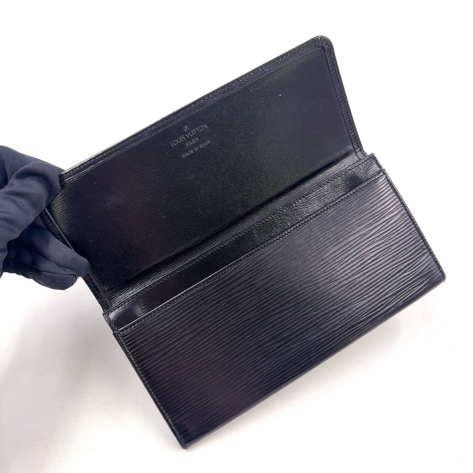 新着】LOUIS VUITTON ポルト エン エピ レザー ブラック 札入れ財布