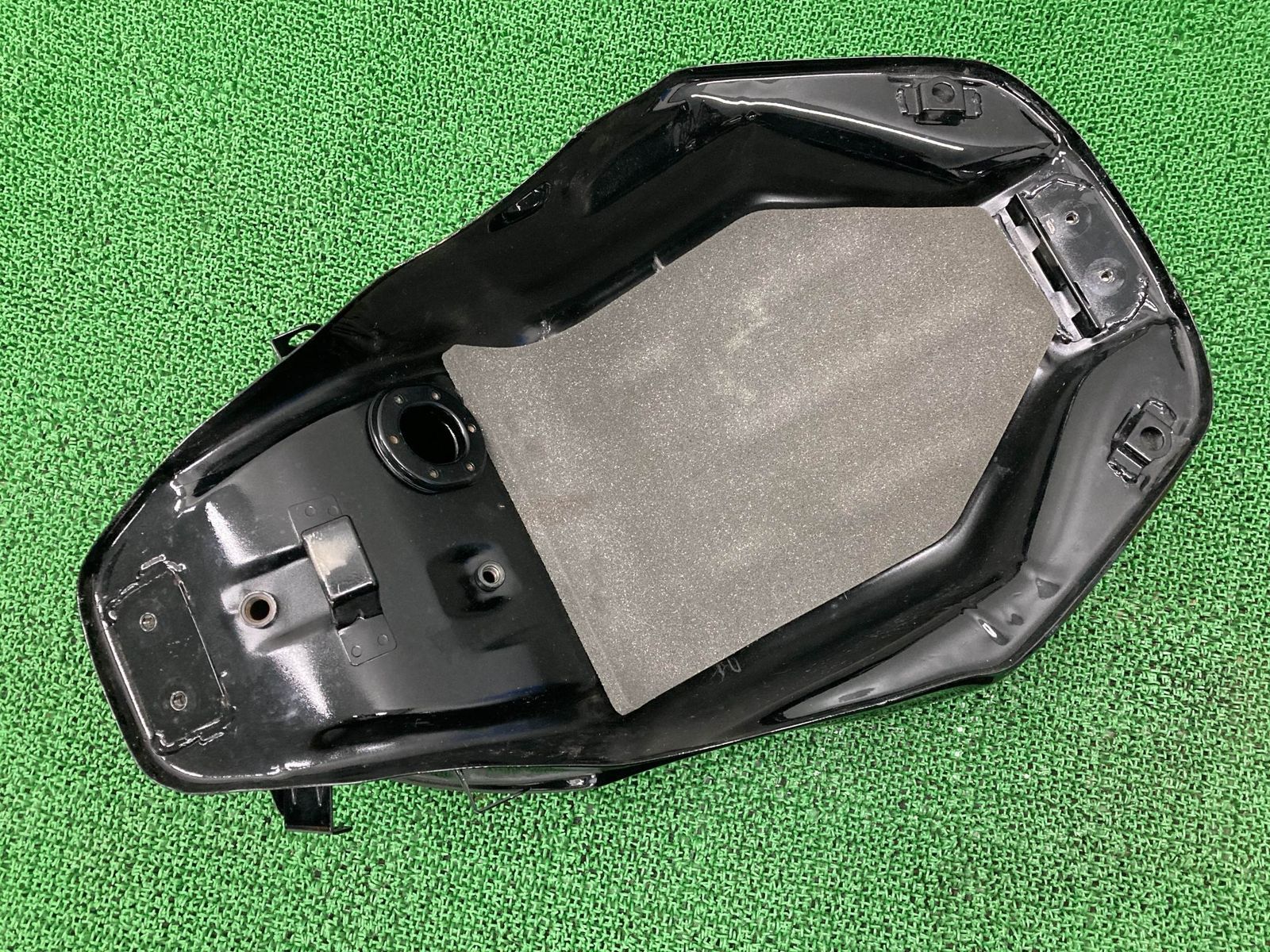 ZZ-R400 タンク 黒 カワサキ 純正 中古 ZX400N ZZR400N フューエル