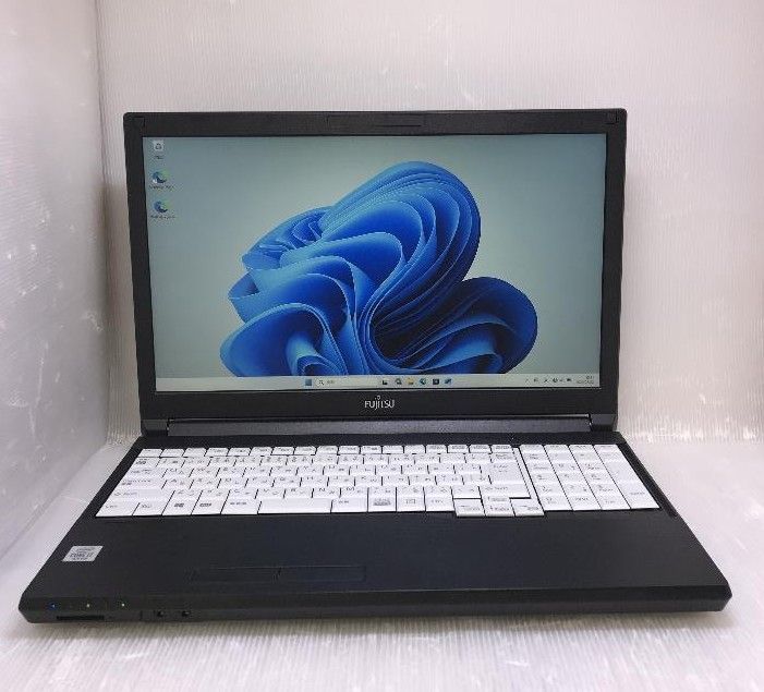 ★[Win11] 快適SSD 高速i7 テンキー付 15.6型 ビジネスノート 富士通 LIFEBOOK A7510/D (Core i7-10610U 1.8GHz/8GB/SSD 256GB/DVD/外付けWi-Fi) 24,360円