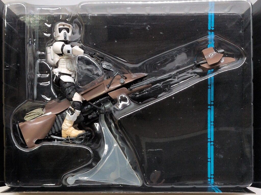 HASBRO THE BLACK SPEEDER BIKE WITH BIKER SCOUT 6インチ