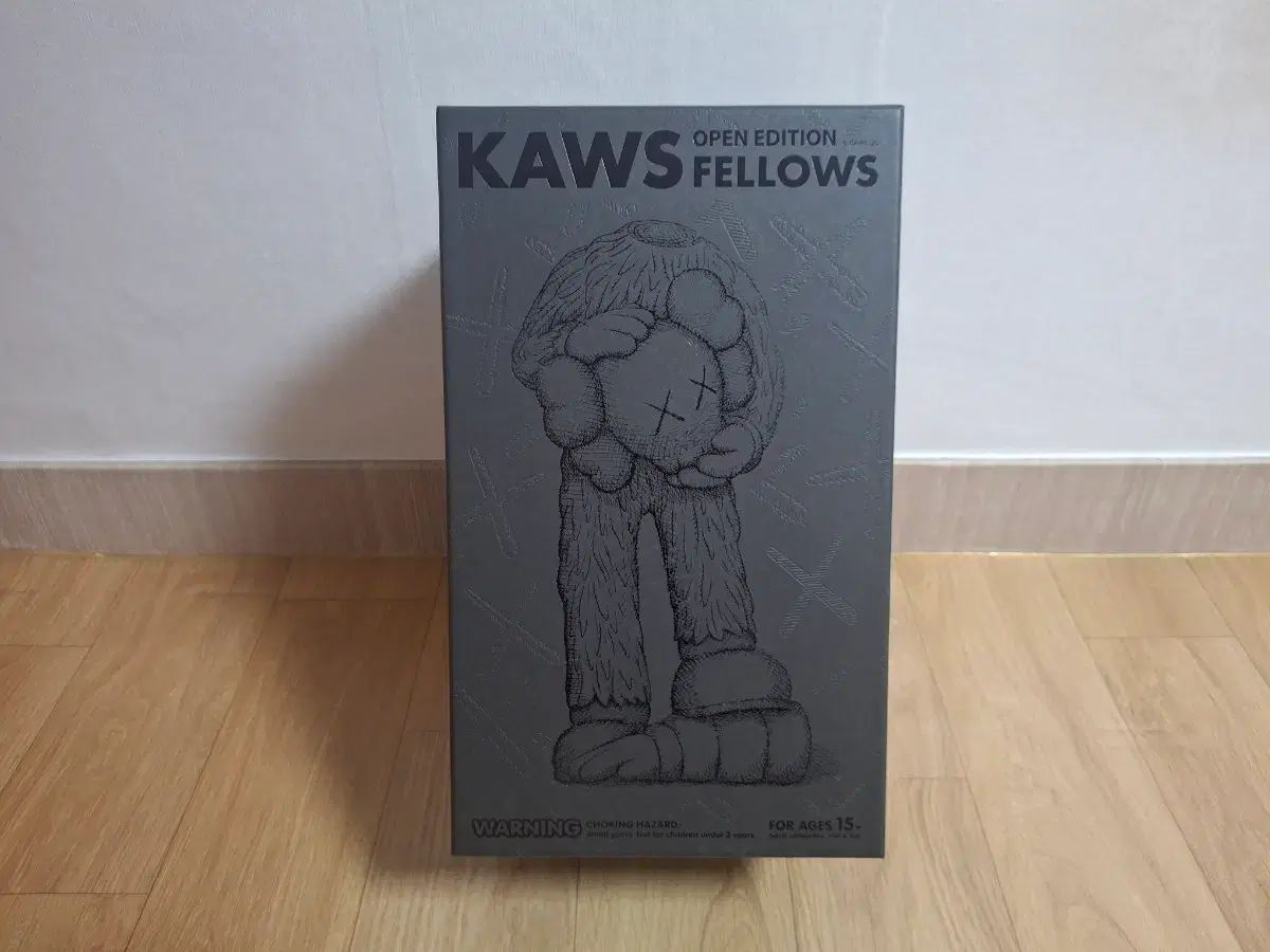 カウズ KAWS FELLOWS 出品
