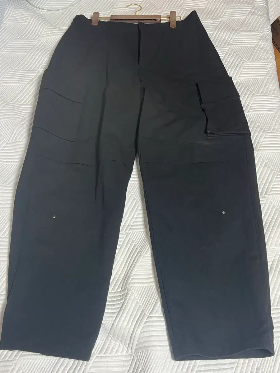 ポーカーフェイス ディテールテープ ポケット カーゴパンツ サイズ48 新品 6,462円