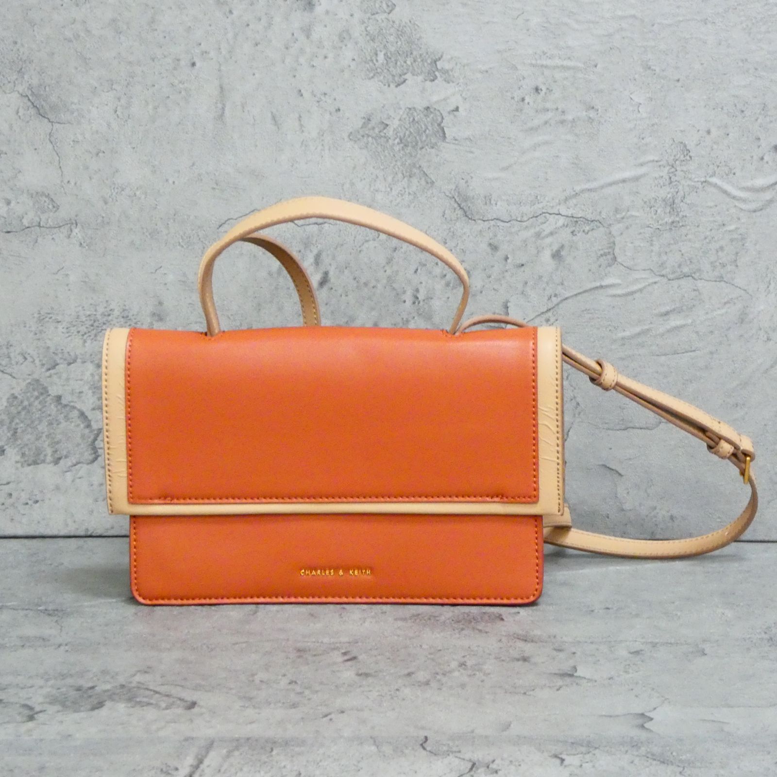 美品】チャールズアンドキース 2wayショルダーバッグ ハンドバッグ 