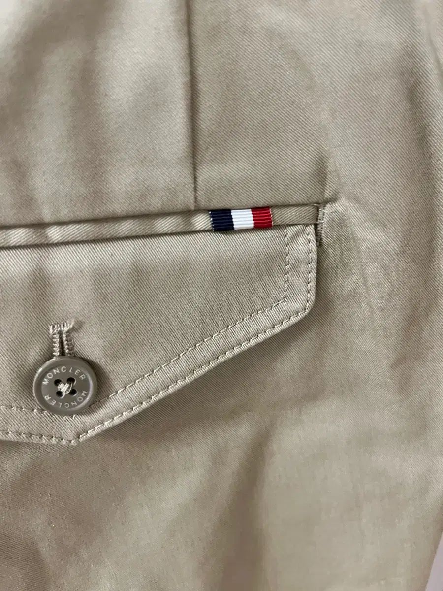 MONCLER(モンクレール) メンズ パンツ 44 ベージュ 正規品 - メルカリ