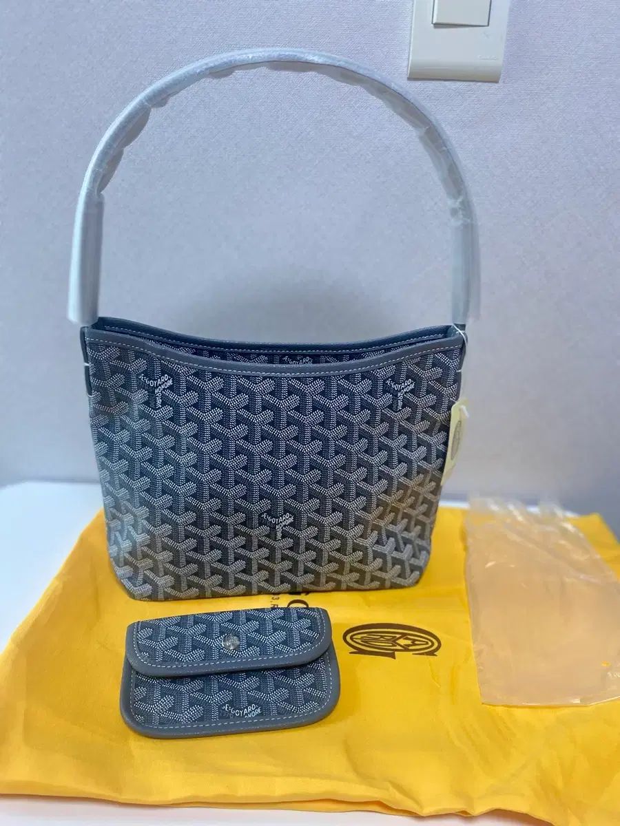 Masion Goyard ミニゴー
