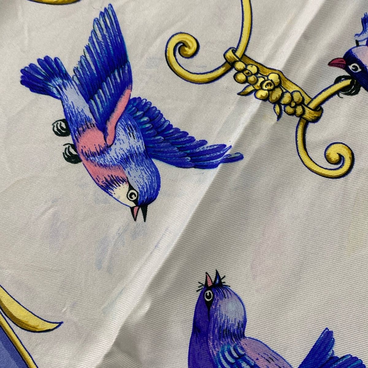 HERMES(エルメス) スカーフ カレ90 ブルー×イエロー×マルチ LA CLE des