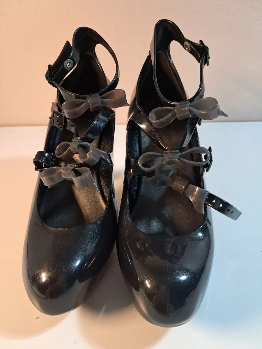 Vivienne Westwood ヴィヴィアン・ウエストウッド ゼリー シューズ ブラック リボン ストラップ ヒール 37 8,305円