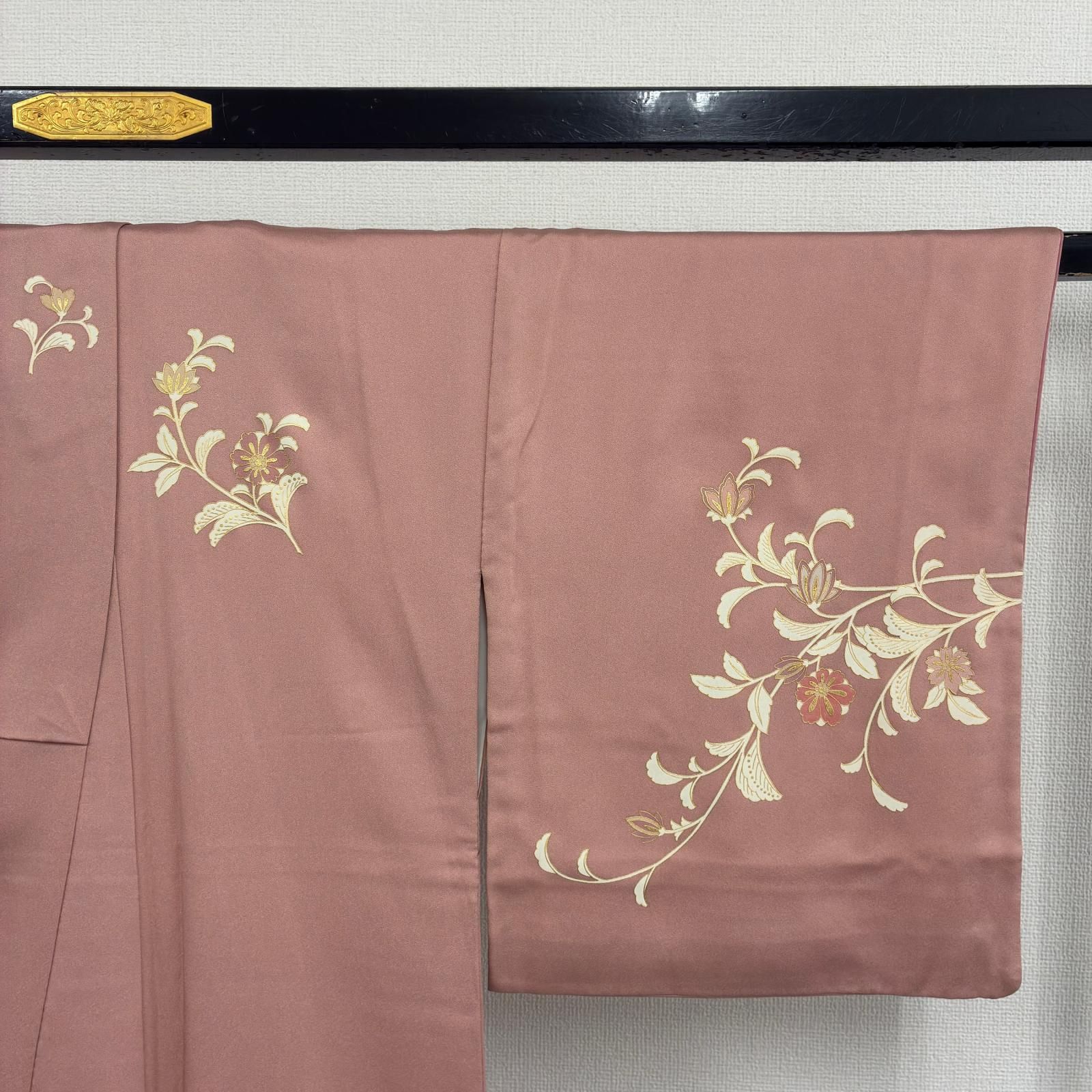 付け下げ 正絹 紋なし 美しい更紗花唐草 着物 d-2363 - メルカリ