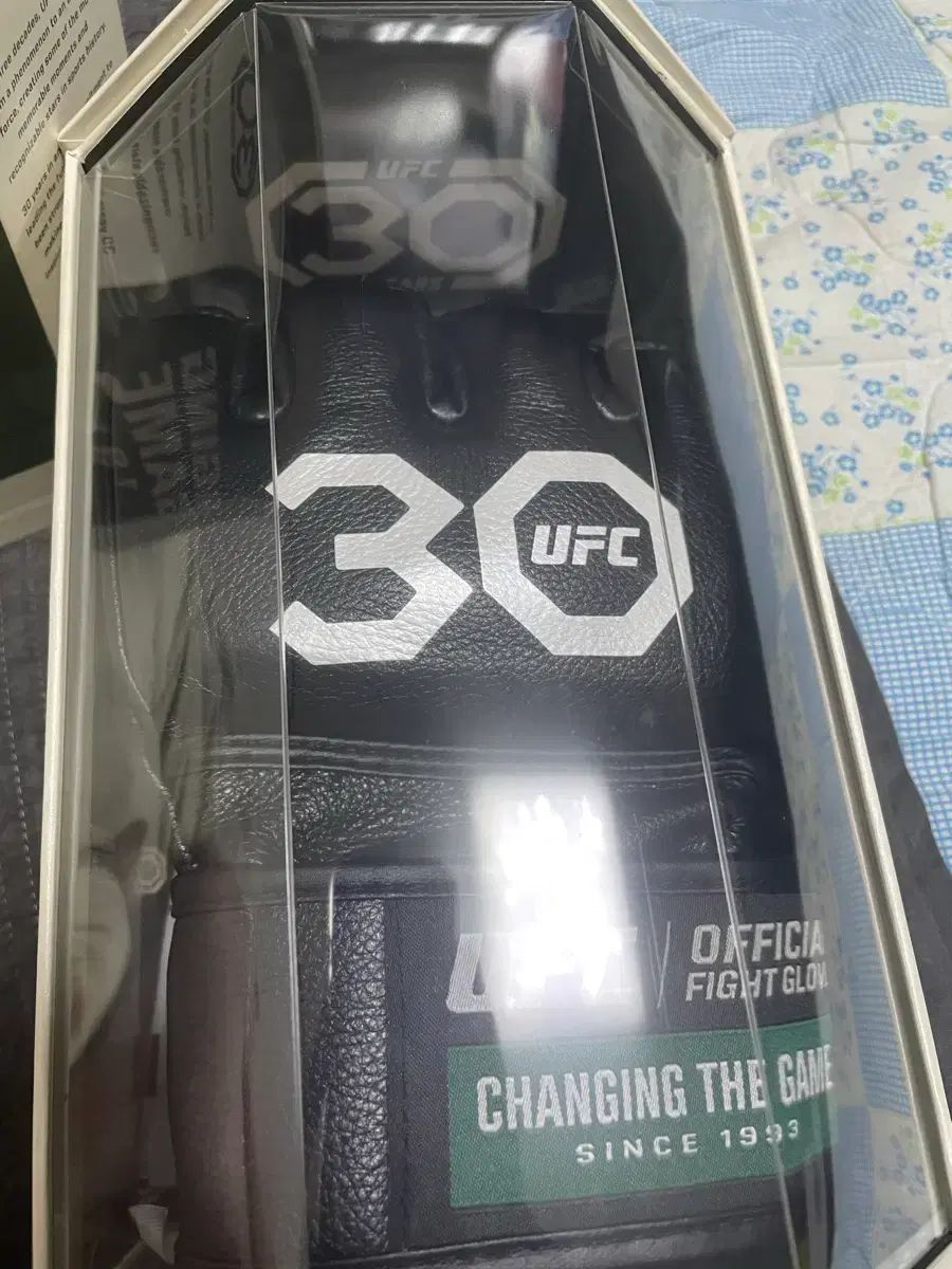 UFCグローブ 30周年グローブ 32,258円