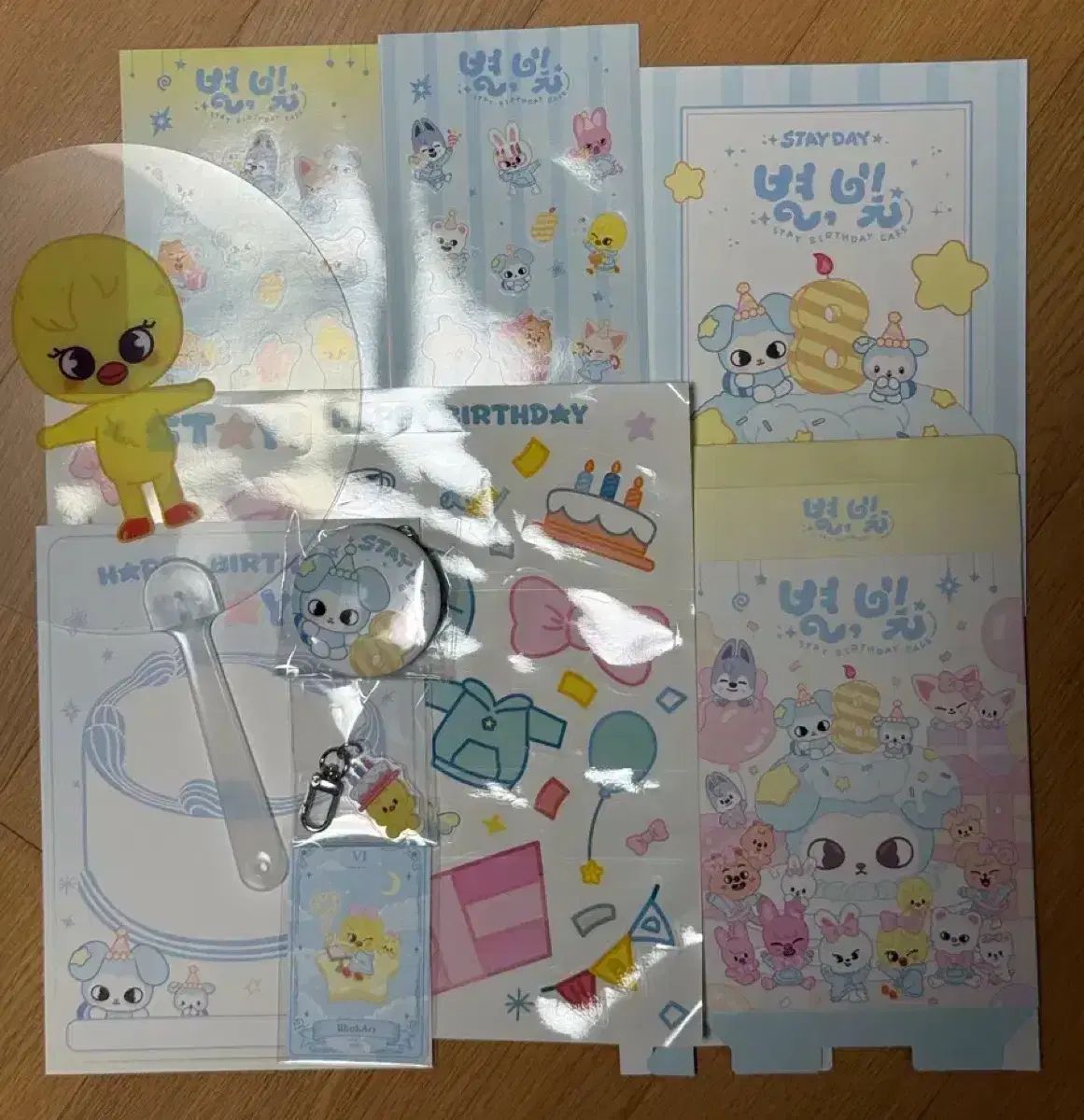 Stray Kids ストレイキッズ スキズ STAY センイルカフェ 特典 FELIX ぬいぐるみ セット stay birthday cafe bbokari set 6,953円