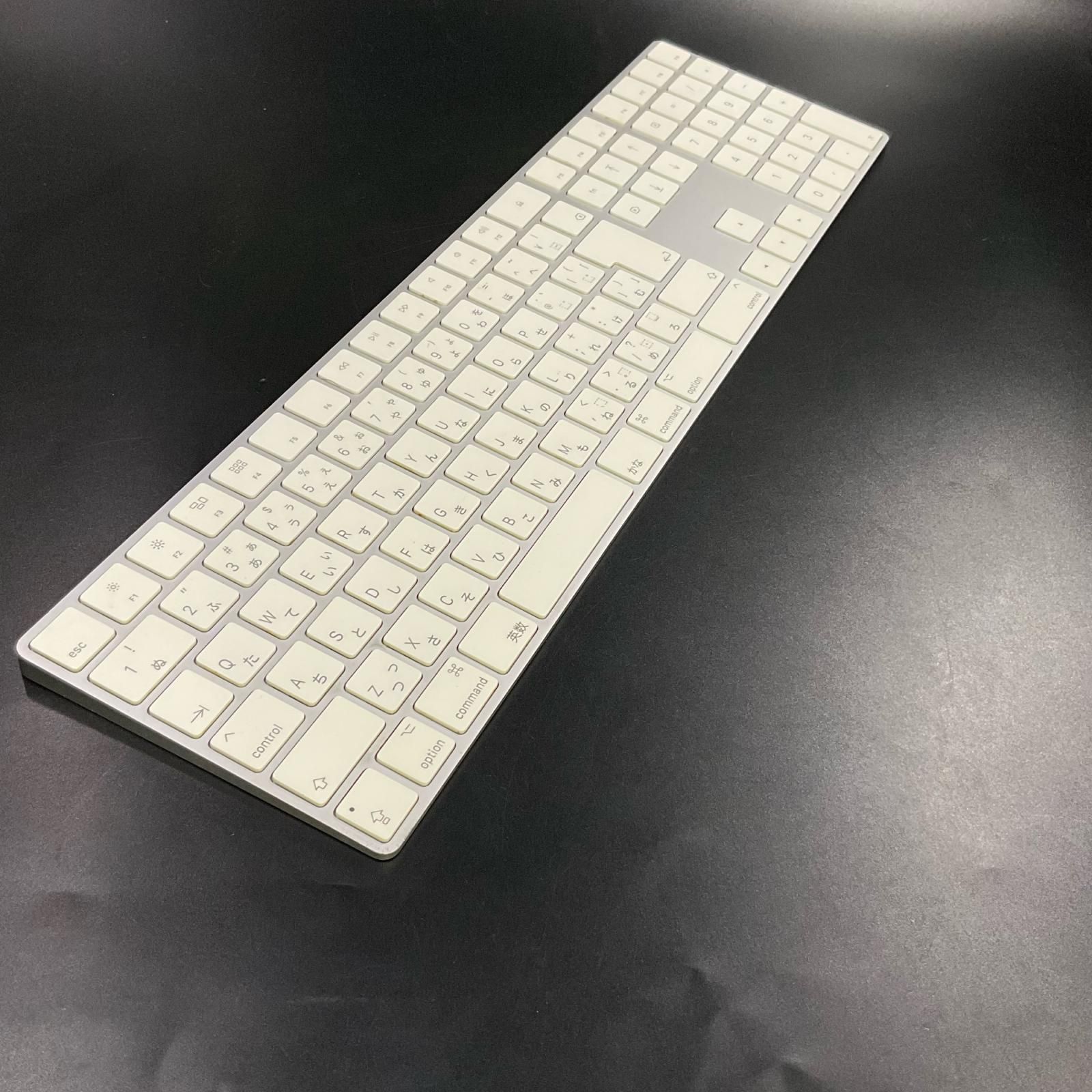 全額返金保証】【最速発送】Apple Magic Keyboard MQ052J/A 美品 動作