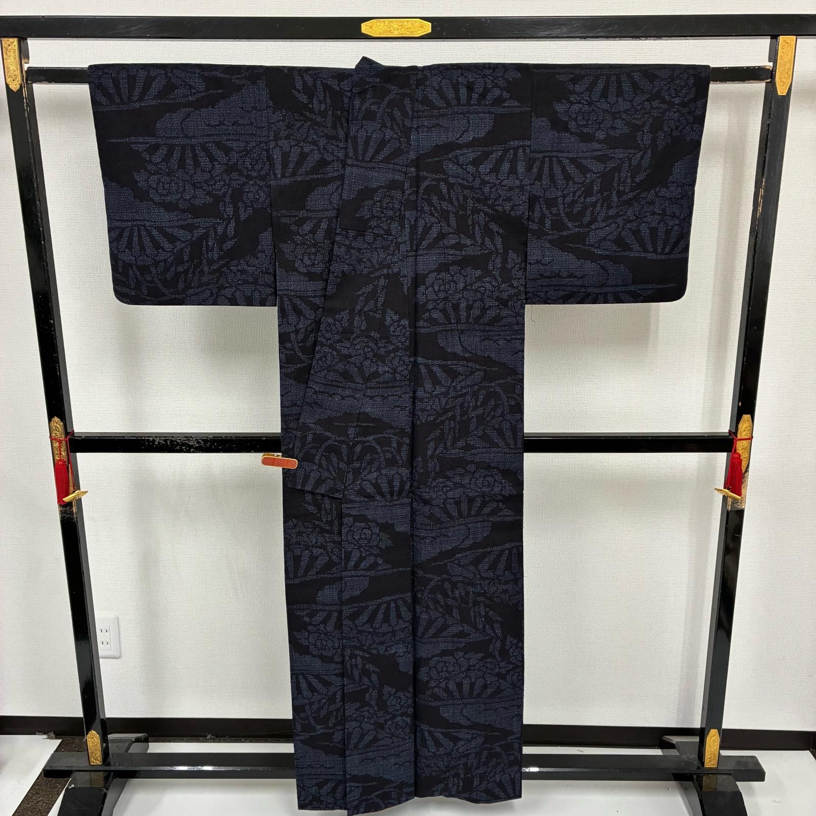 本場結城紬 真綿紬 正絹 藍染め 亀甲 粋な絣 袷 着物 MK-4253 - メルカリ