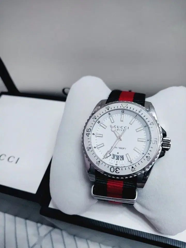 (正規品) グッチ DIVE ウォッチ