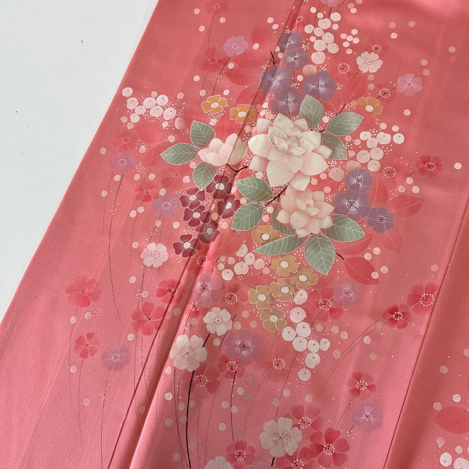 付下げ 上品な花柄の染め 紋無し 正絹 着物 MK-5247 - メルカリ