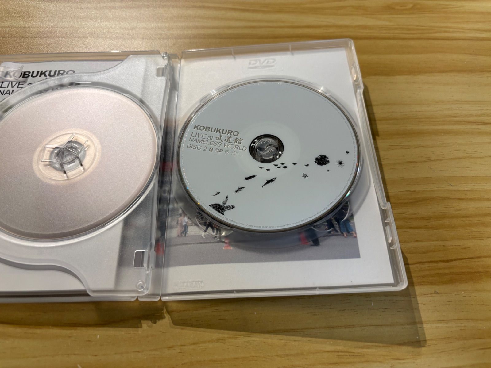 中古][DVD] コブクロ/KOBUKURO LIVE at 武道館 NAMELESS WORLD〈2枚組