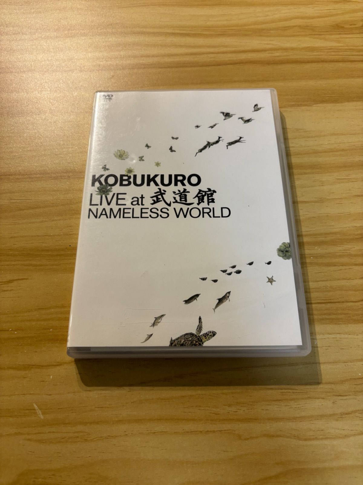 中古][DVD] コブクロ/KOBUKURO LIVE at 武道館 NAMELESS WORLD〈2枚組