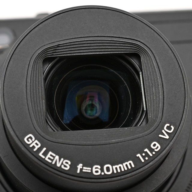 美品＞ RICOH GR DIGITAL IV｜高級コンパクトデジタルカメラ