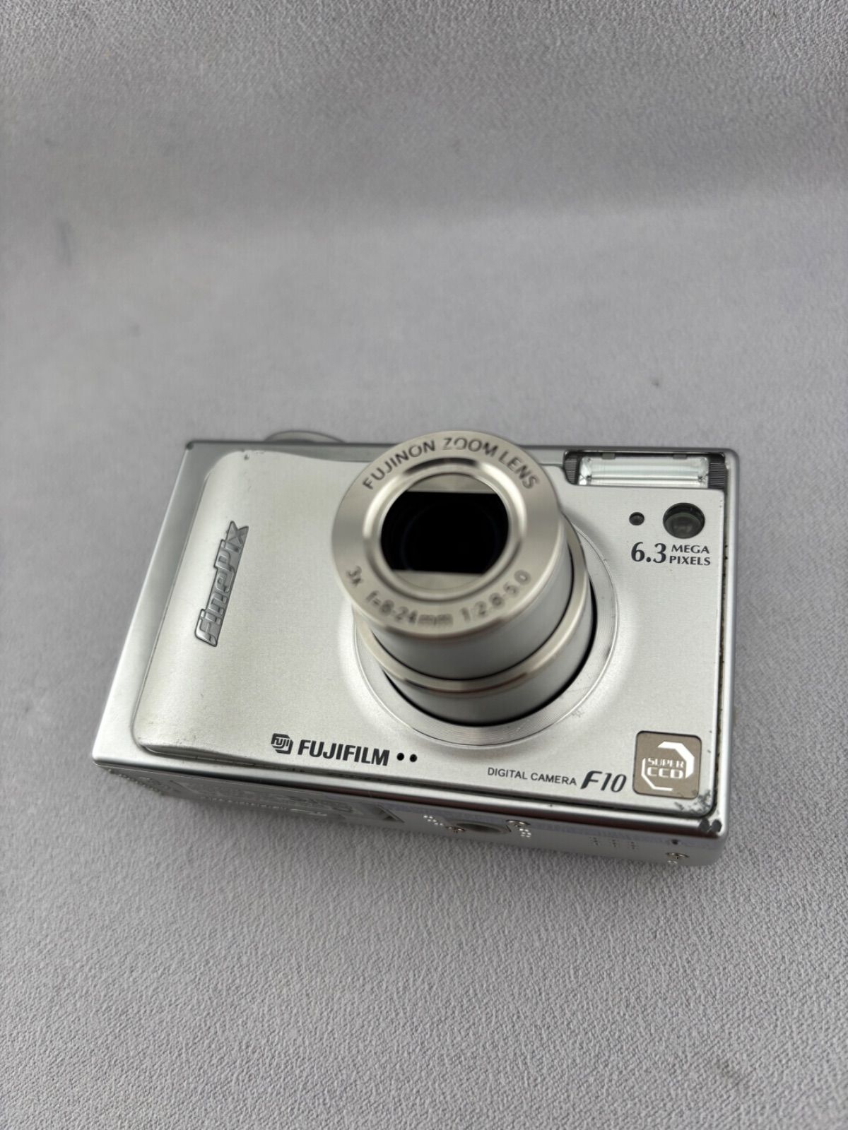 2096【動作確認済み】 FUJIFILM FinePix F10 シルバー 富士フィルム
