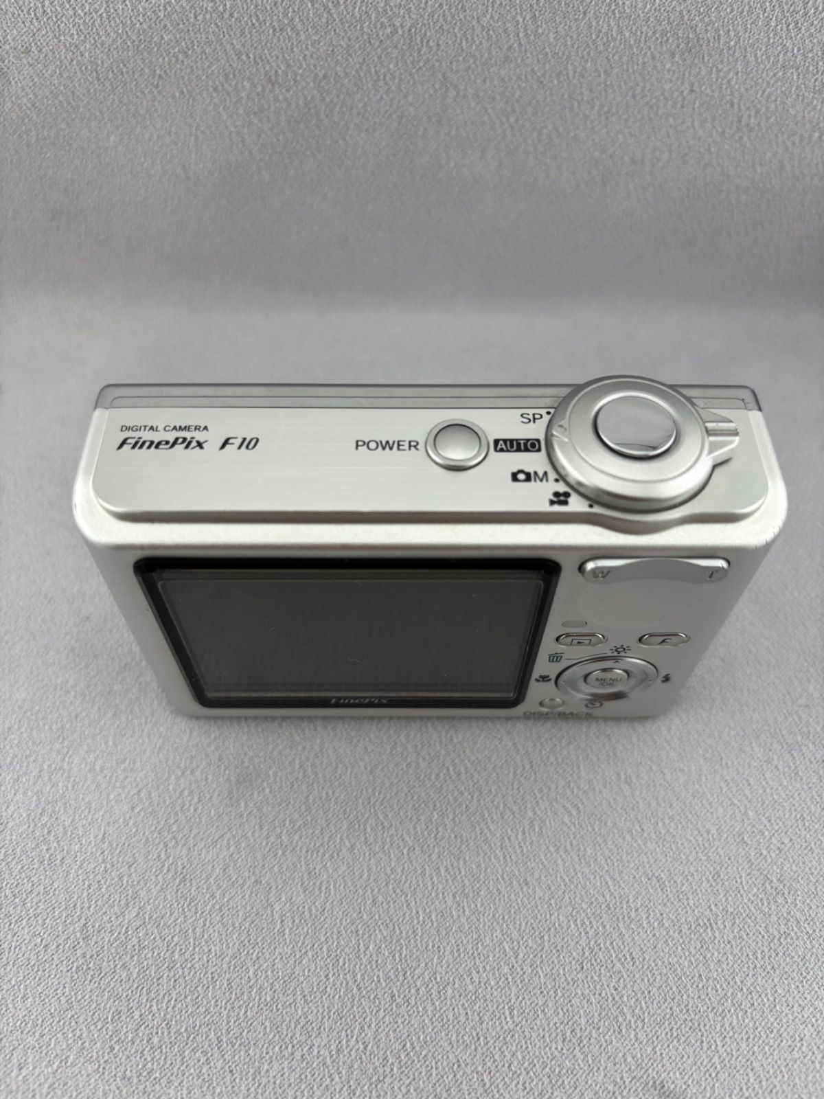 2096【動作確認済み】 FUJIFILM FinePix F10 シルバー 富士フィルム