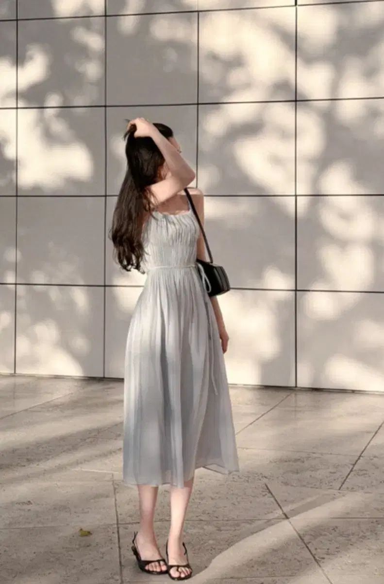 UUR Veil Flow Dress mist-blue 9,978円