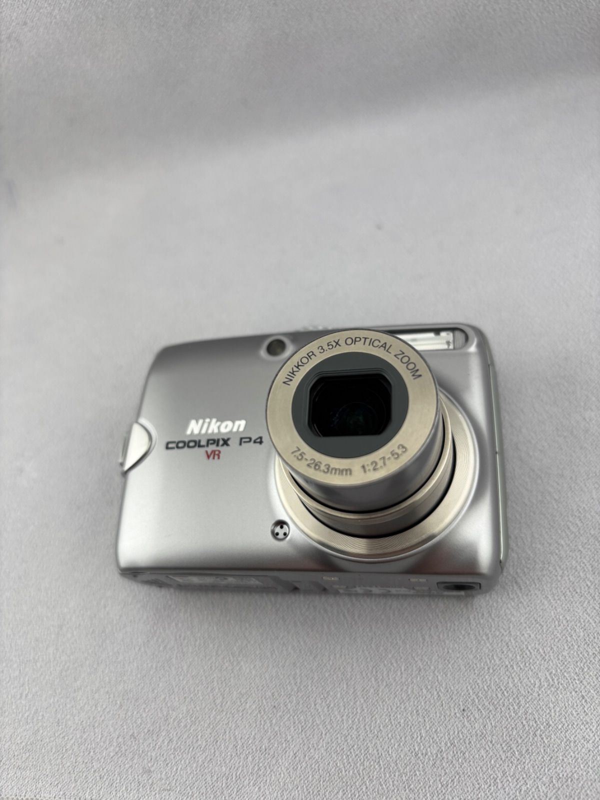 2112【美品、動作確認済み】 Nikon COOLPIX P4 シルバー ニコン