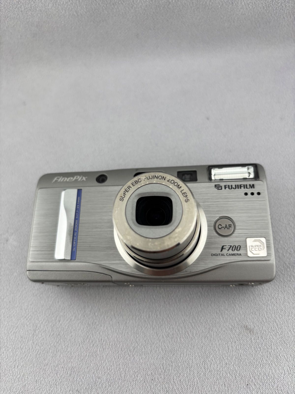 2101【動作確認済み】 FUJIFILM FinePix F700 シルバー 富士フィルム