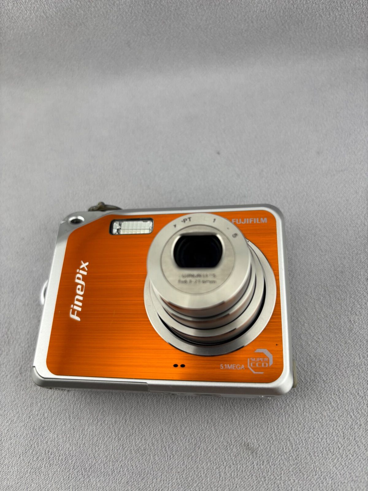 2103【外観美品、ジャンク】 FUJIFILM FinePix V10 オレンジ 富士