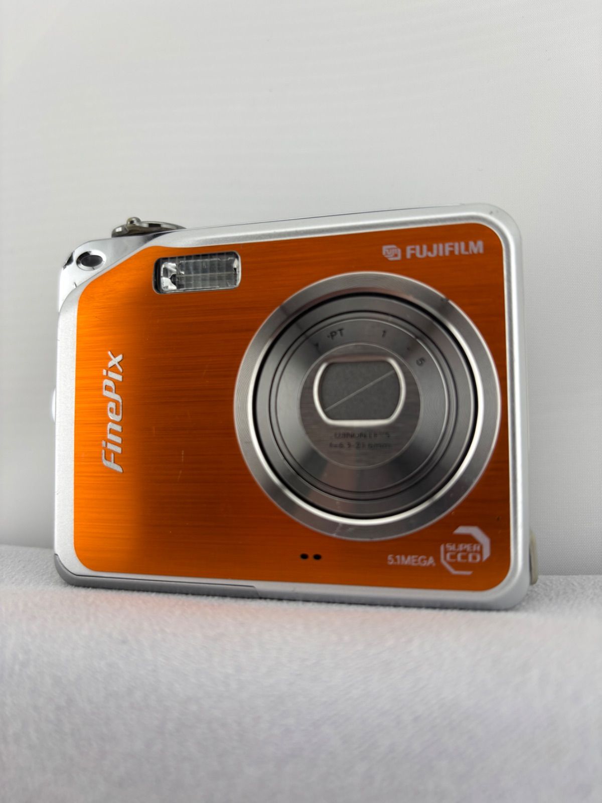 2103【外観美品、ジャンク】 FUJIFILM FinePix V10 オレンジ 富士