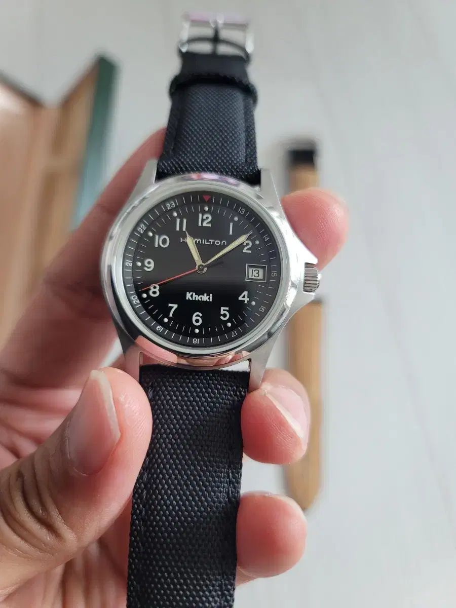 ハミルトン カーキフィールド 8775 (米海兵隊)