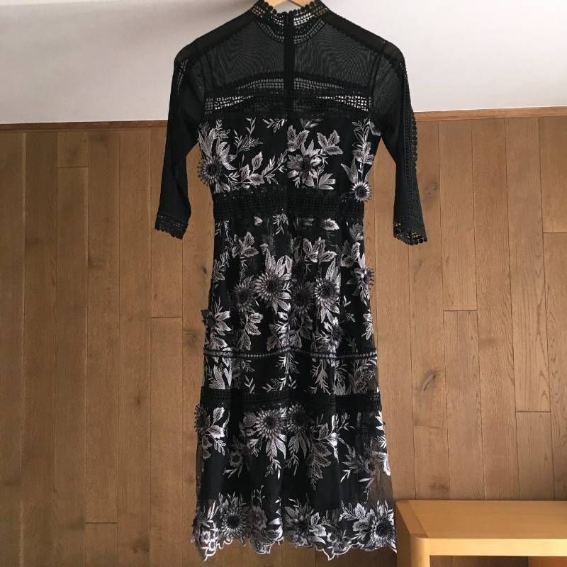 極美品 VIVIENNE TAM(ヴィヴィアンタム フラワー 装飾 パワーネット