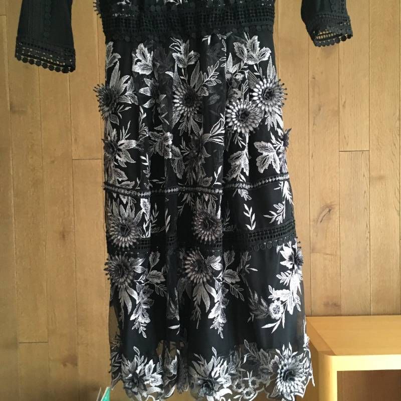 極美品 VIVIENNE TAM(ヴィヴィアンタム フラワー 装飾 パワーネット